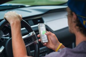 Florida distracted driving crashes